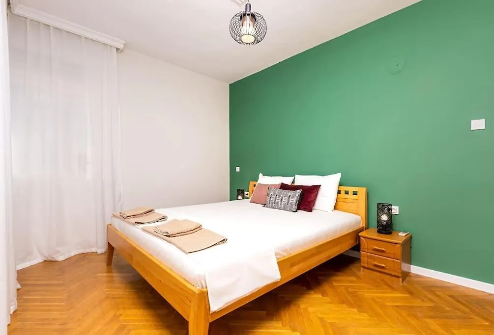 شقة Central Family Apt Fuzzy Muzzy 2 Bedrooms Mu University بلوفديف